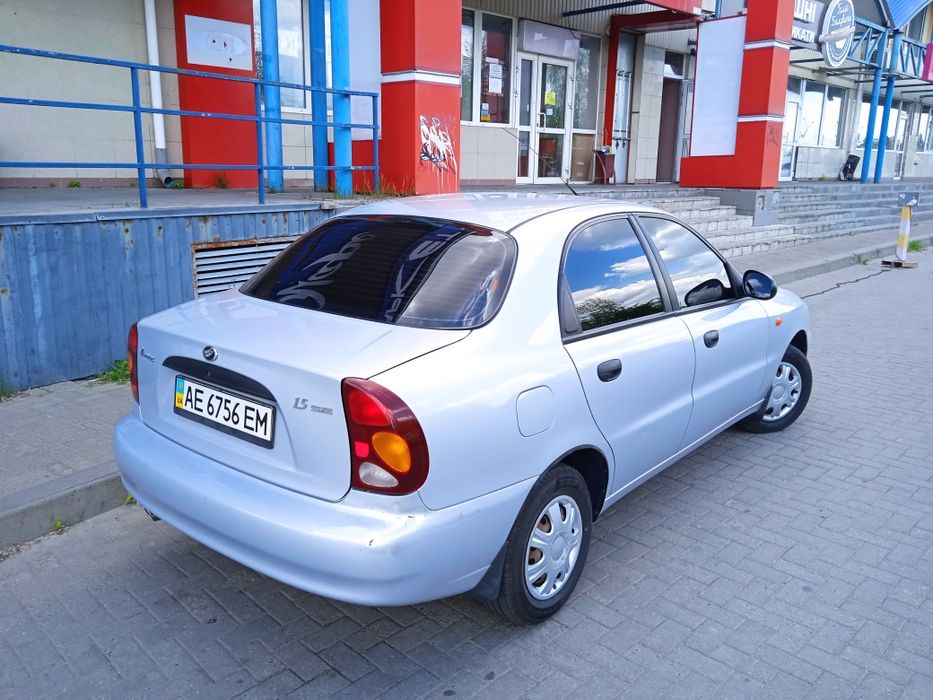 Продам Ланос 1.5 2011 года