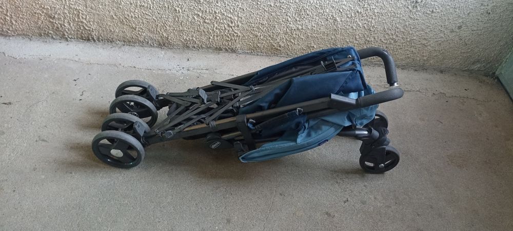 Stroller438004924118487041