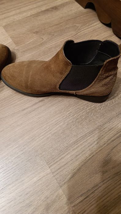 Botins em camurça, castanhos , tamanho 37, senhora