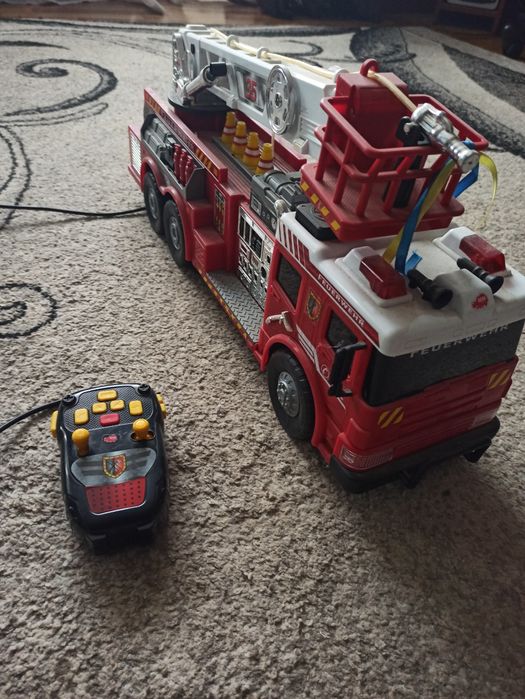 Дитяча машинка на пульту пожежне авто