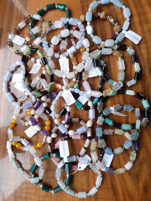 Bransoletka z kamieni naturalnych - różne