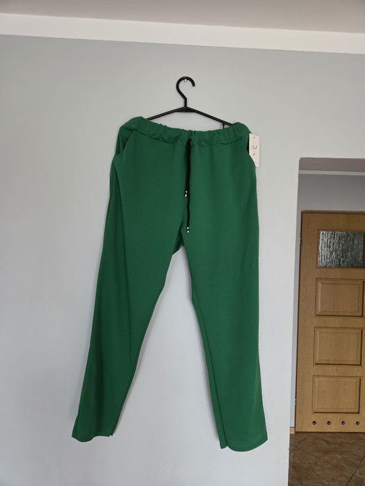 Spodnie nowe z metką