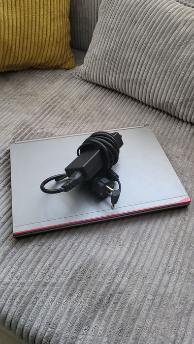 Laptop Fujitsu Lifebook i3