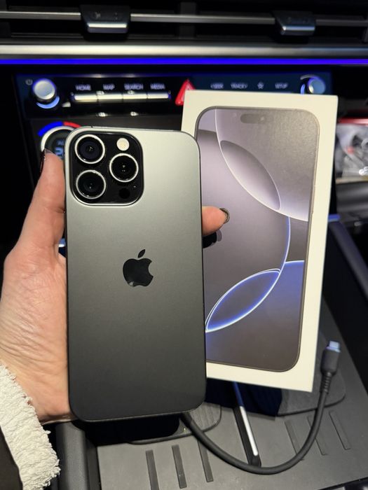 Продам Iphone 16 pro max 256GB