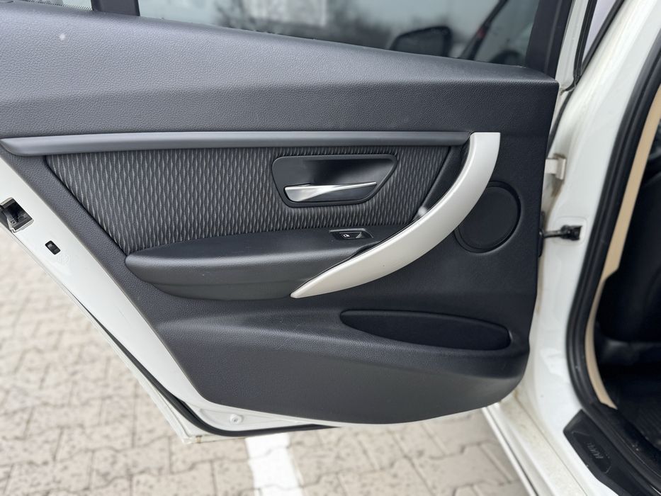 BMW F30 x-drive 2,0 бензин