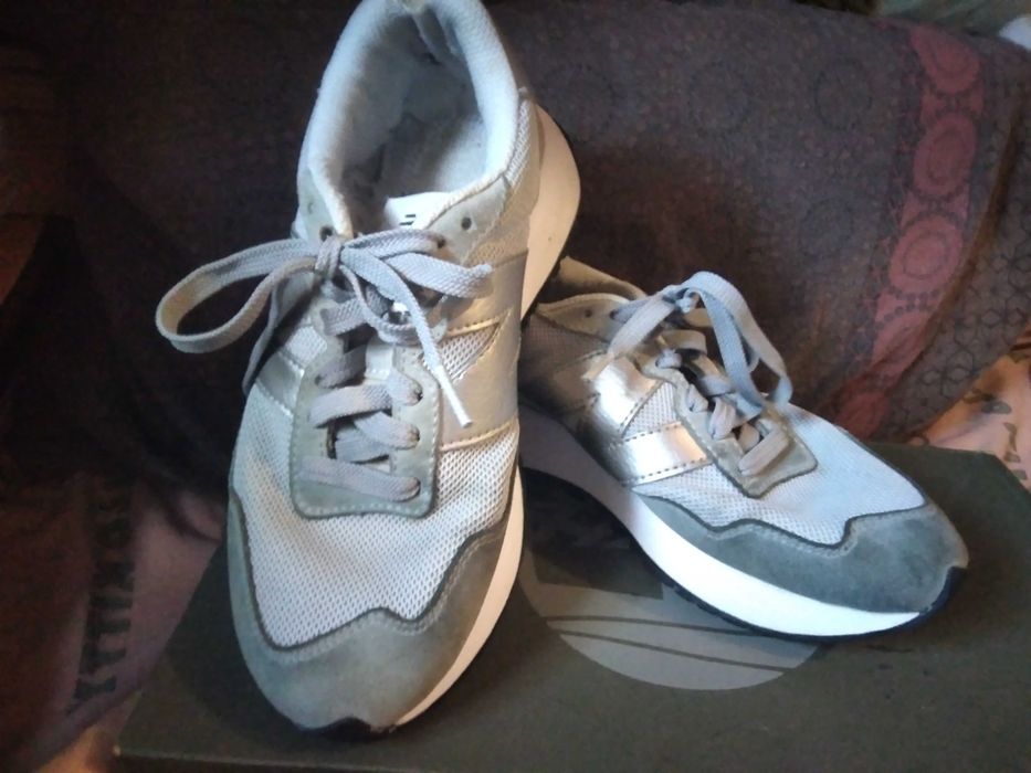 Кроссовки New Balance, размер 37.