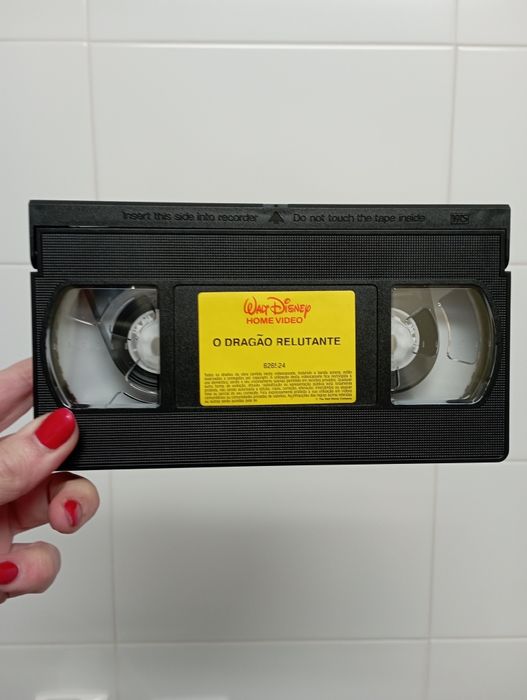 O Dragão Relutante - Walt Disney VHS - Desenhos Animados