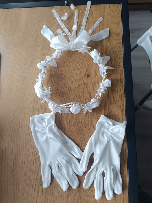 Wianek plus rękawiczki, komunia