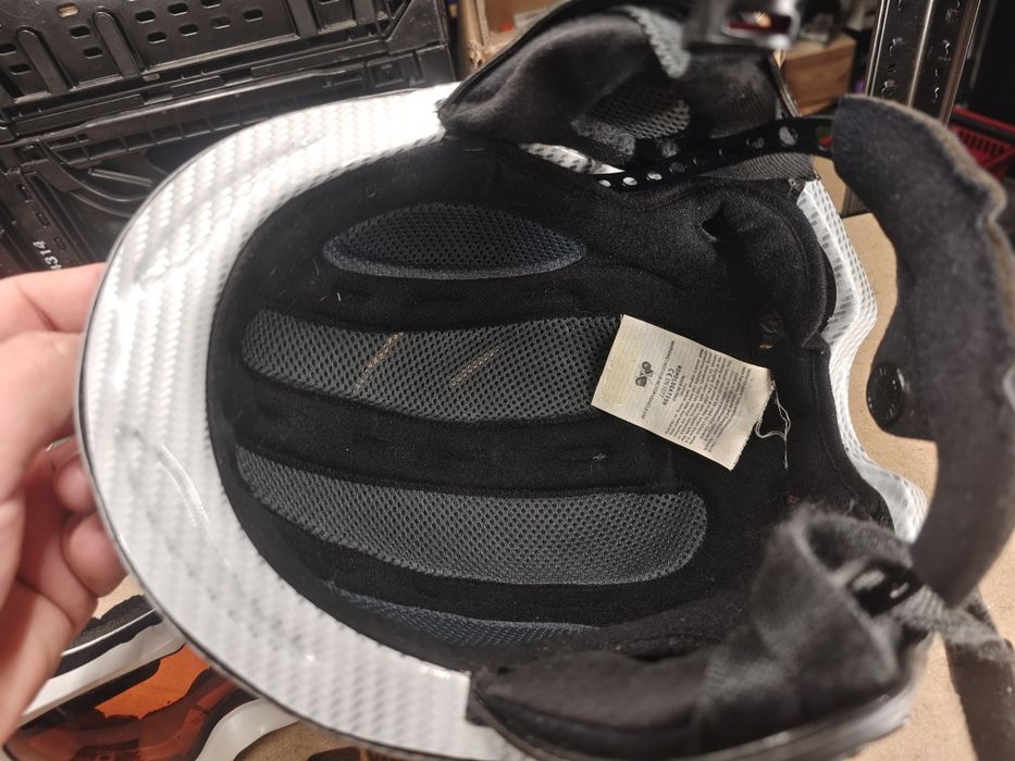 Kask narciarski Alliance Design Italy 58–60 cm + gogle pomarańczowe