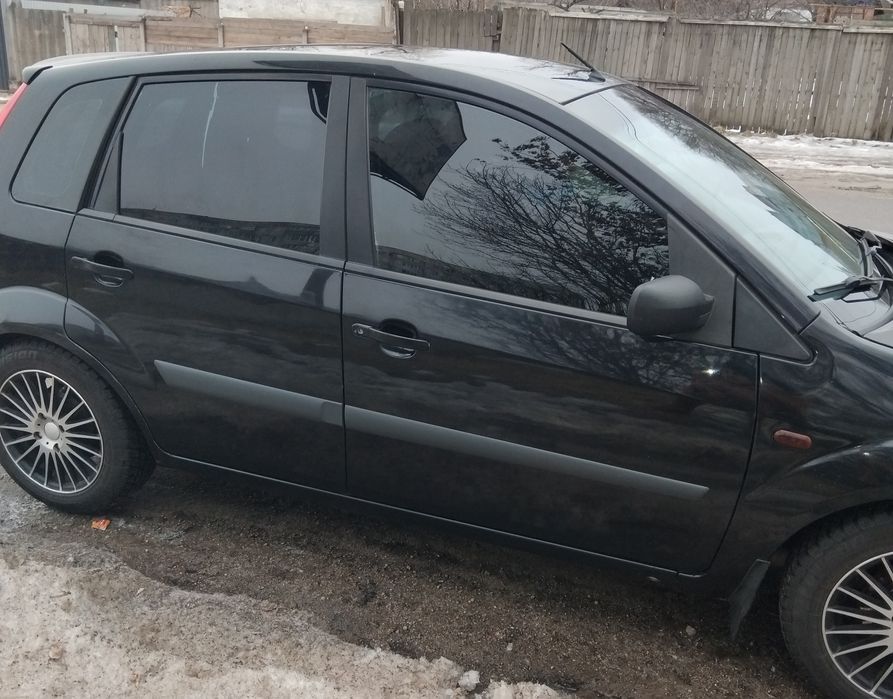 Продам автомобиль  Ford
