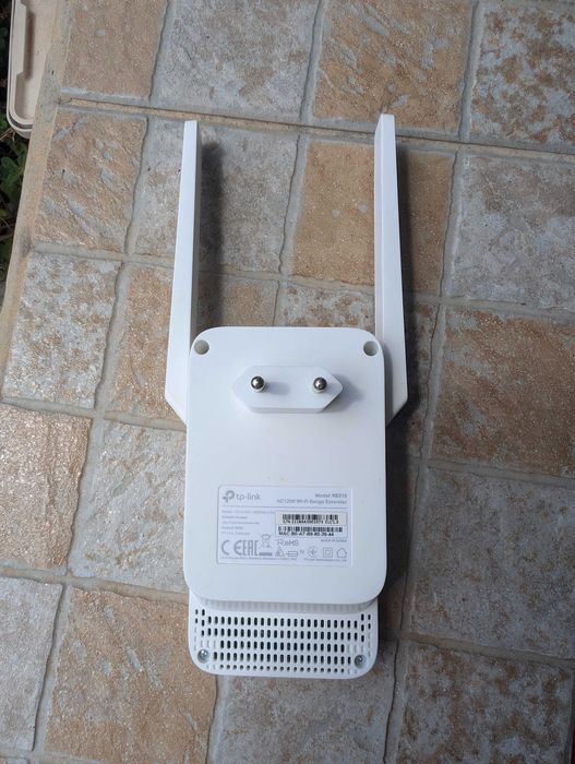 Repetidor wifi TP-Link 1200 mbs usado em bom estado