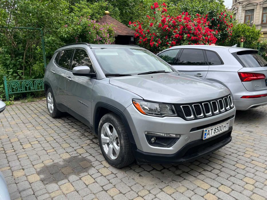 Jeep Compass Latitude 2020 Gray 2.4L