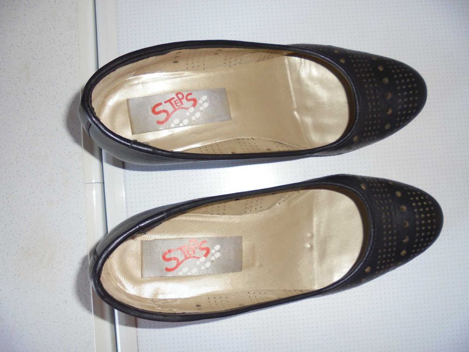 sapatos de senhora da marca STEPS