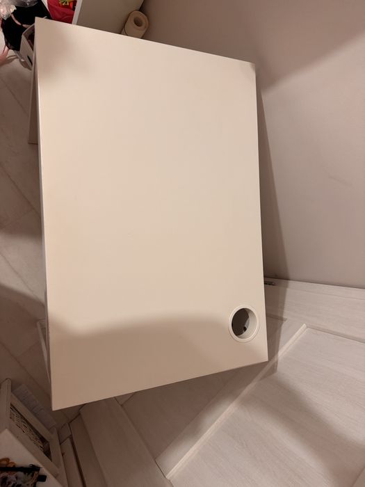 Biurko toaletka ikea micke białe