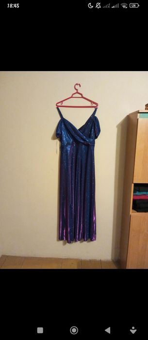 Sukienka wieczorowa idealna na studniówkę