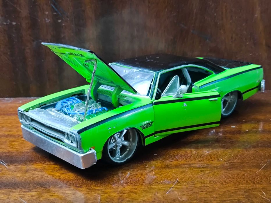 Машинка Plymouth GTX 1970 1/24 Maisto