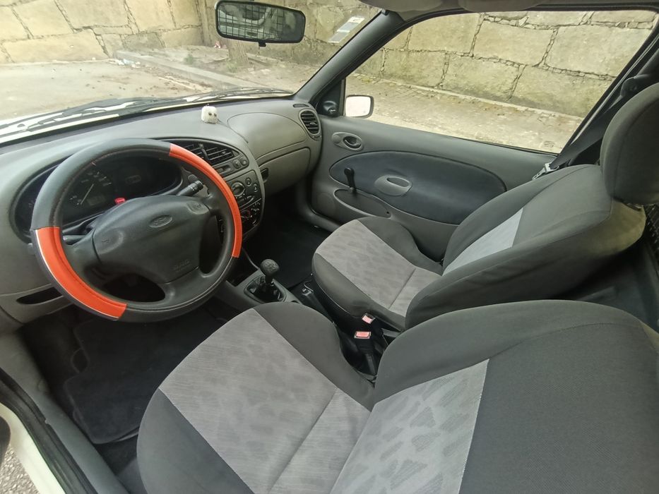 Ford fiesta 1.8 D