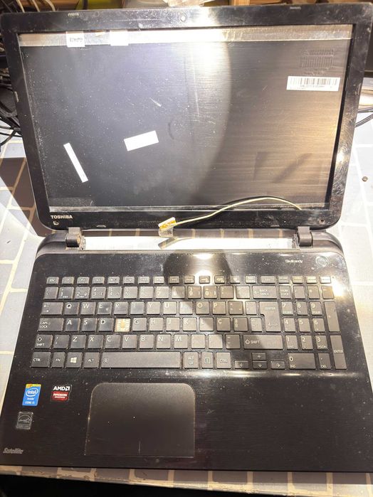 Portatil Toshiba L50-B p/Peças