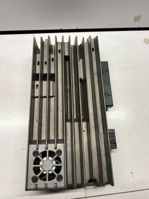 8T0 035 223 AK Wzmacniacz Bang&amp;olufsen Audi S5