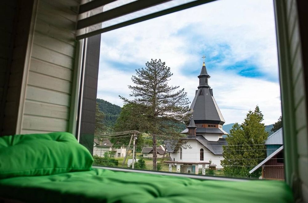 Відпочинок в Карпатах.Чан з гідромасажем(Корчин)