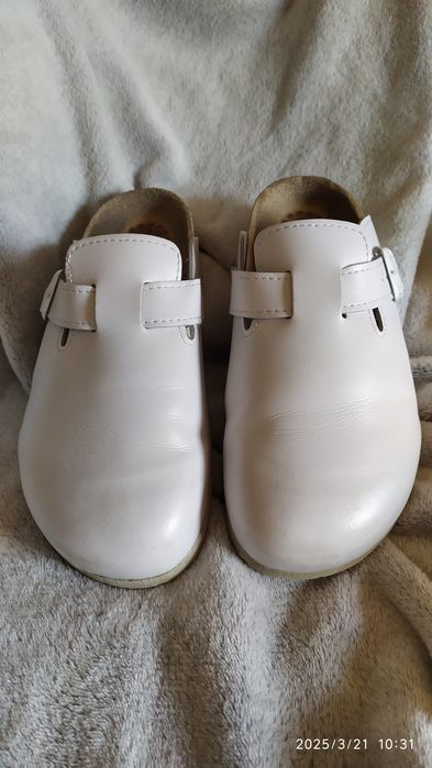 232. Buty klapki medyczne damskie rozm 38