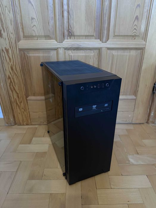 Komputer PC, R5 3600, 7600XT 16GB, 16GB RAM, SSD 120GB, SDD 256GB,