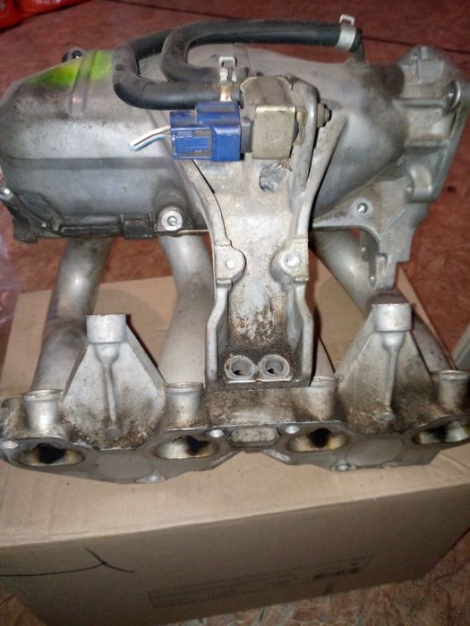 Впускной коллектор на nissan primera p12. 1.8
