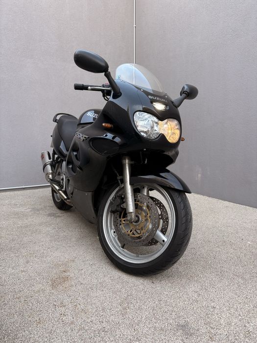 Suzuki GSX750F Katana 750 – 25 mil km