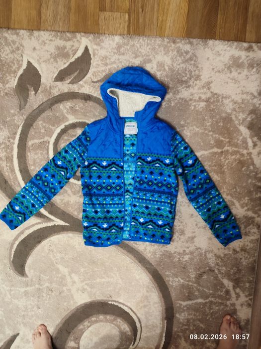 Кросівки та одяг для підлітка кофти худі реглани