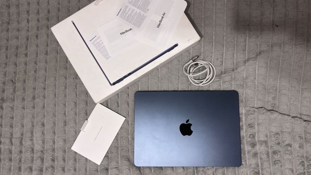 MacBook Air 13 2024 M3 16/256gb