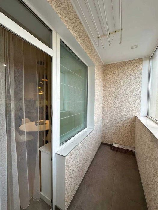 Продам 3 комн. квартиру 109 м² ЖК Приоритет новострой с ремонтом Солнечный NK