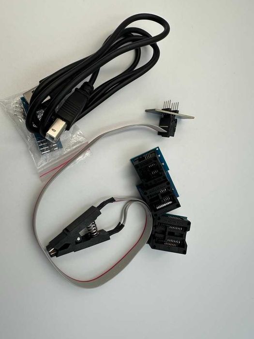 Szybki programator EZP2023+