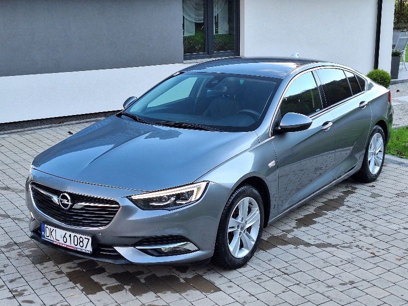 Opel Insignia Opel insignia b sedan oszczędny możliwa zamiana