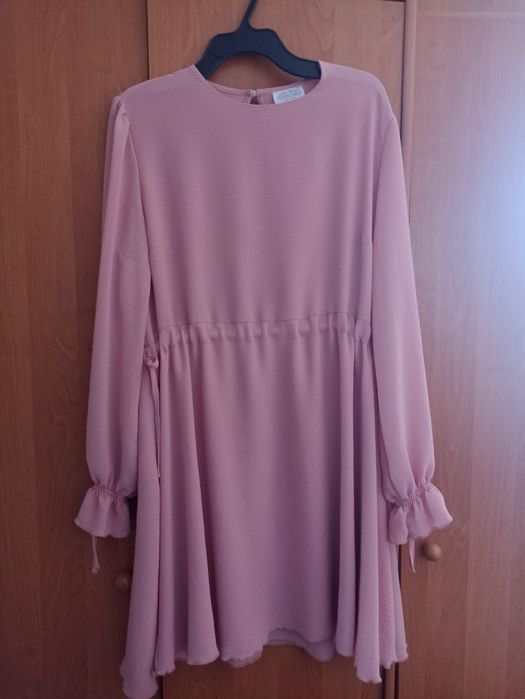 Продам рожеву святкову сукню