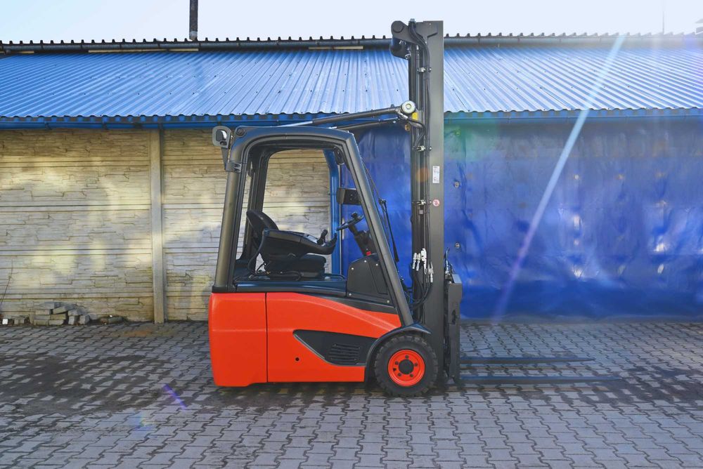 Wózek widłowy Linde E16C-02 Triplex 622 cm 2017 rok 4 sekcje FHP 471