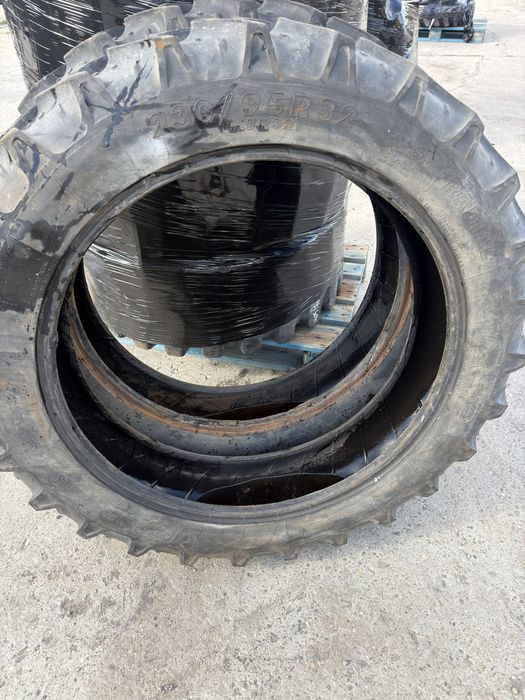 Opony 230/95R32 Kleber