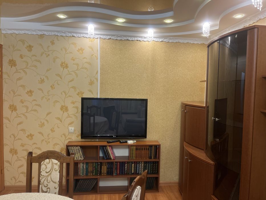 Продам 2- кімнатну квартиру ЦЕНТР
