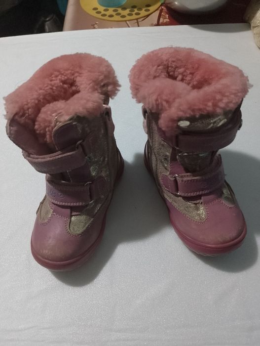 чобітки для дівчинки