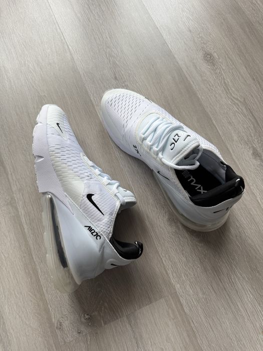 Nike Air Max 270 розмір 43 (27.5 см) нові оригінал