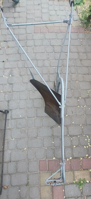 Продаю плуг для коня