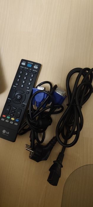 TV e monitor hd em bom estado