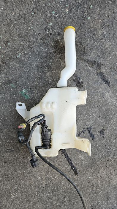 Zbiornik zbiorniczek płynu spryskiwaczy opel vectra c sedan kombi