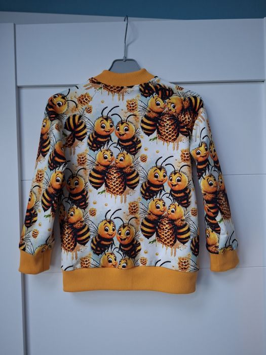 Nowa bluza bomberka zapinana na zamek pszczolki rozmiar 116 unisex