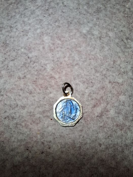 Medalha nossa senhora de Lurdes