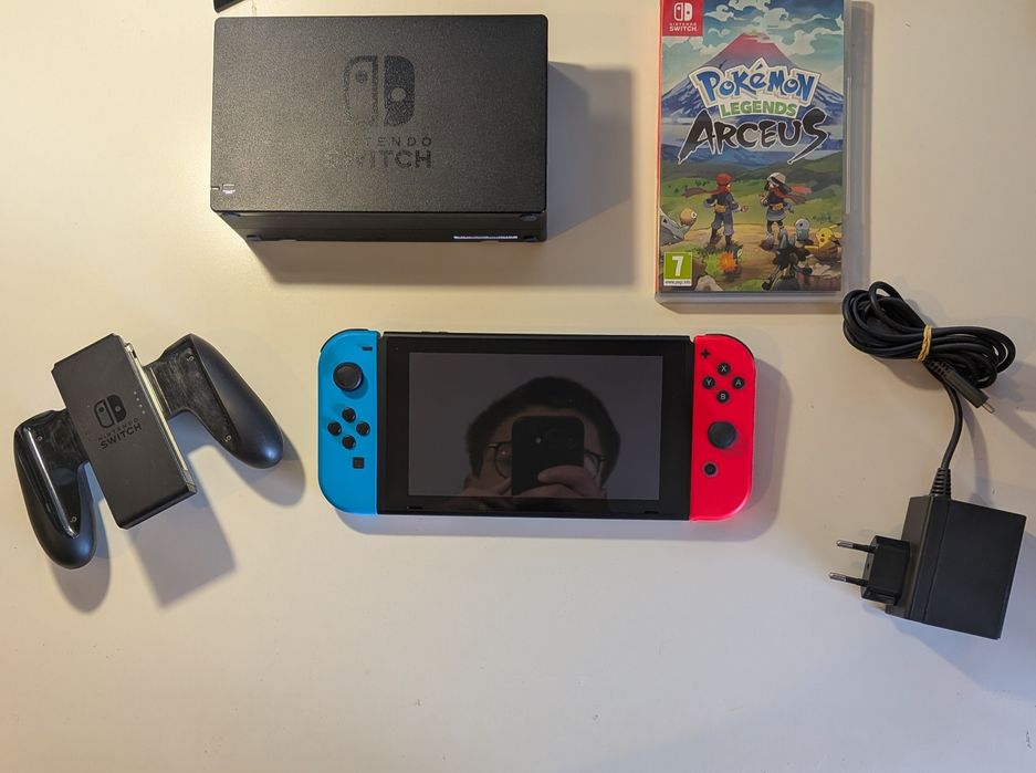 Nintendo switch 1 + Pokémon arceus