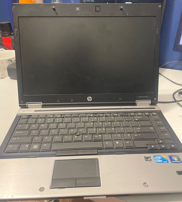 Lenovo idealpad 1 15IGL7 + Hp Elitebook 8440p and a Free mouse