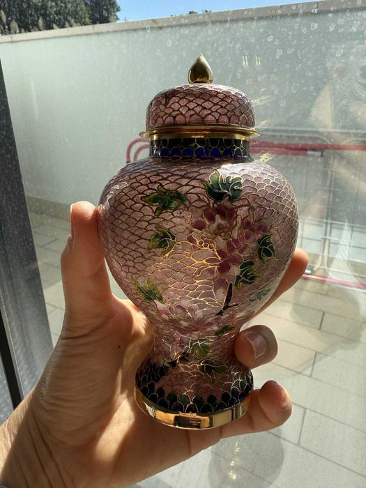 Par de potes chineses com tampa em Cloisonné "plique-à-jour"