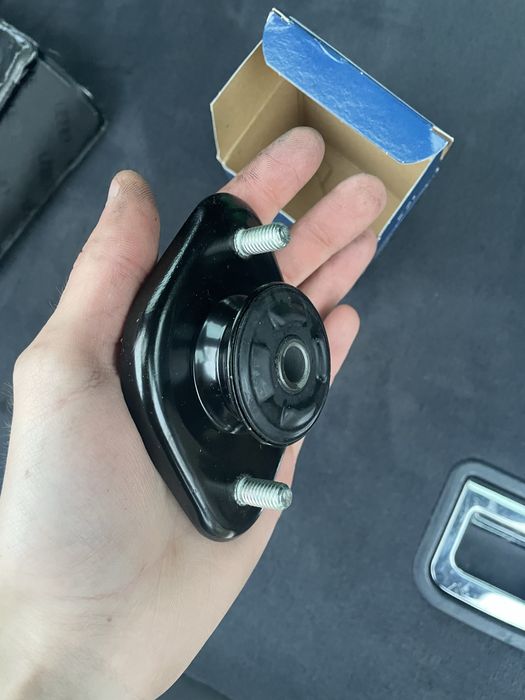 Опора заднього амортизатора Lemforder Bmw e46, e36, e30