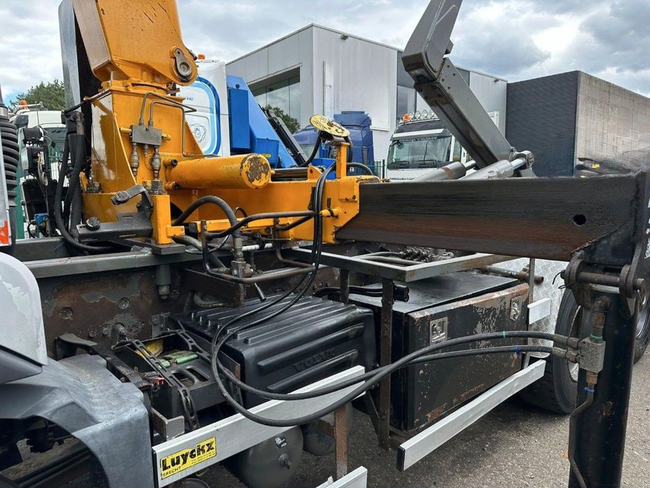 VOLVO FH420 8x4 Grua EFFER 245-3 Com RadioComando  e Amplirroll Apenas 530.000km ###OPORTUNIDADE###