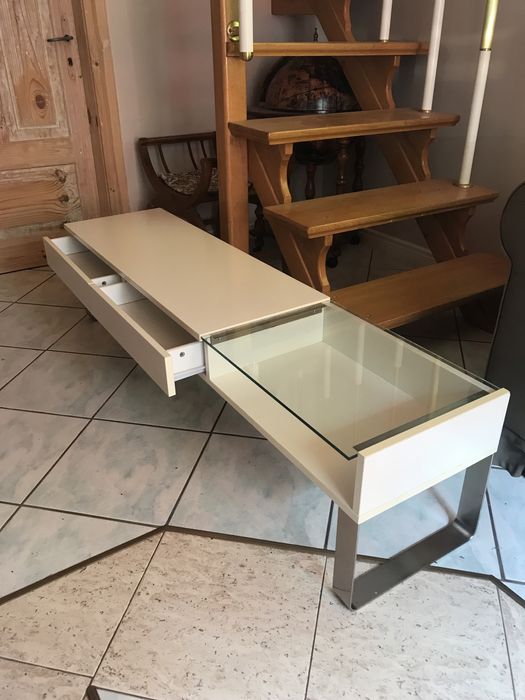 Szafka / komoda RTV Svalöv z Ikea, półmat, biała